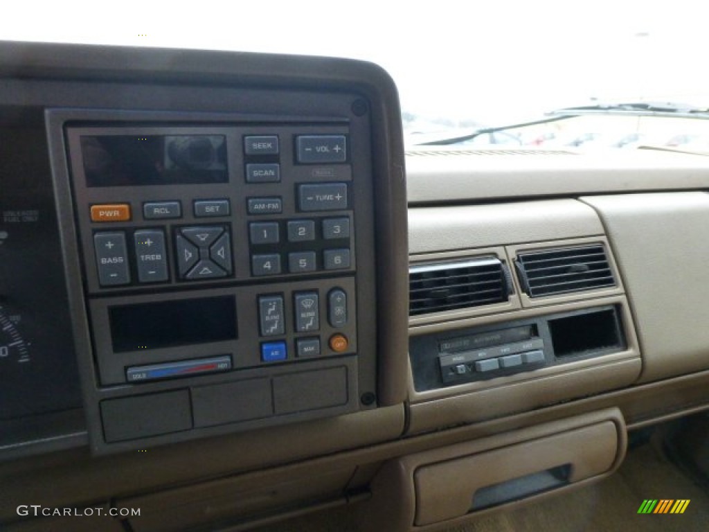 1994 GMC Sierra 1500 SLE Extended Cab 4x4 Controls Photo #78191601