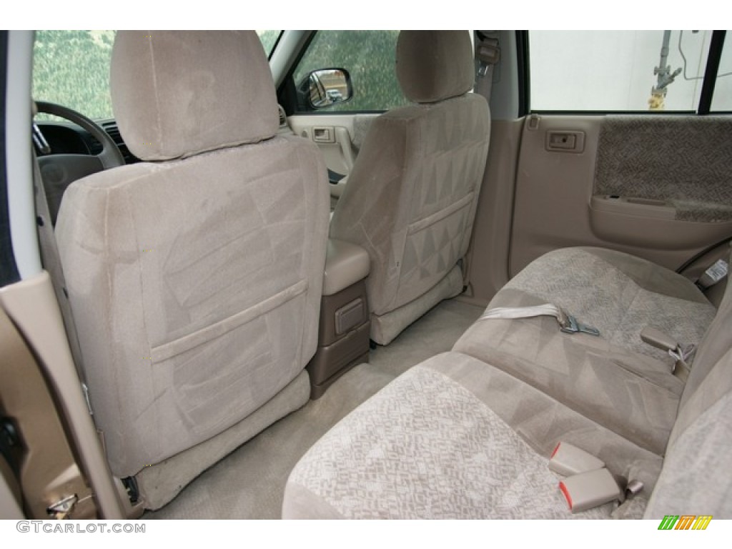 2000 Isuzu Rodeo LS 4WD Rear Seat Photo #78193941