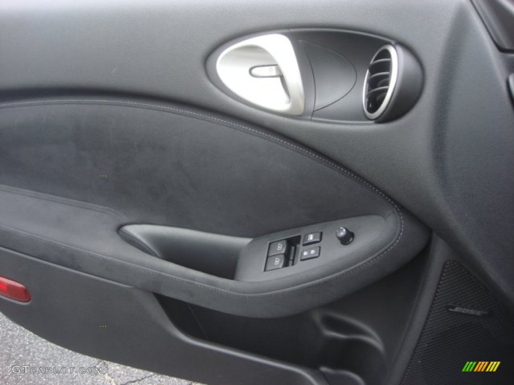 2011 Nissan 370Z Touring Roadster Gray Door Panel Photo #78194643