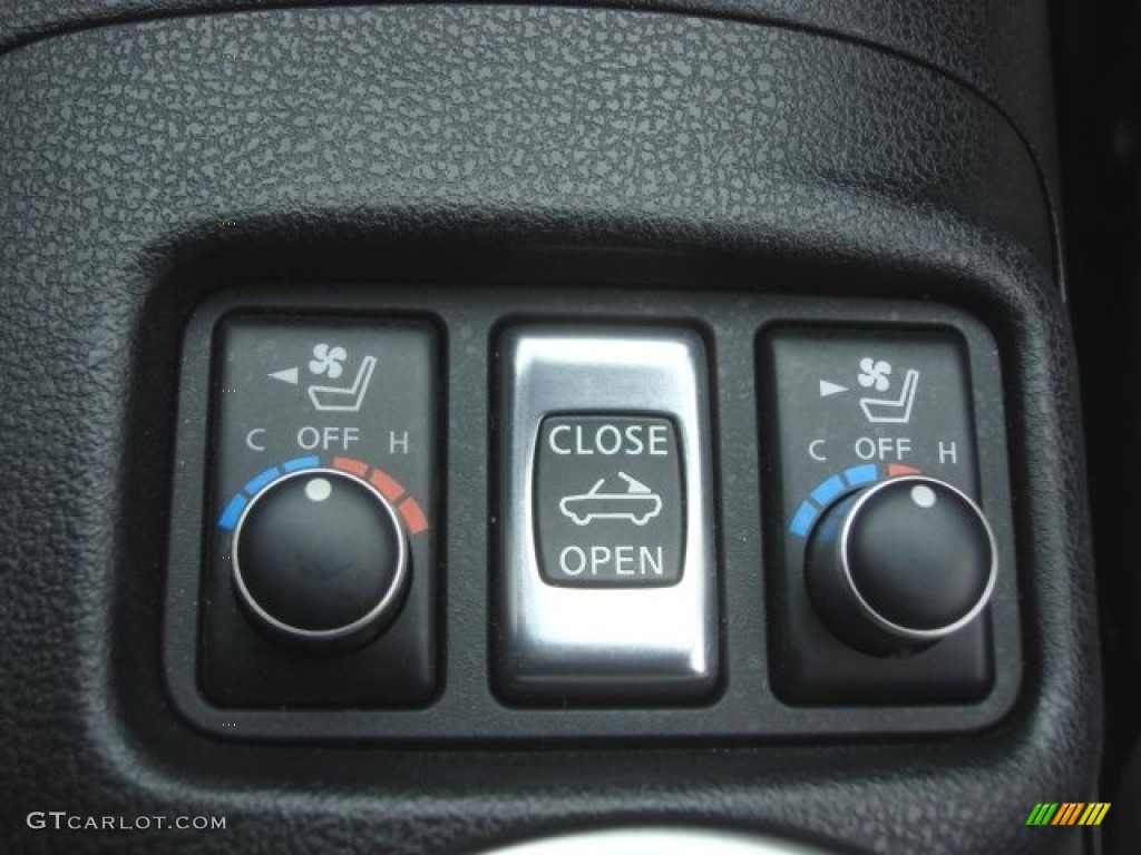 2011 Nissan 370Z Touring Roadster Controls Photo #78194739