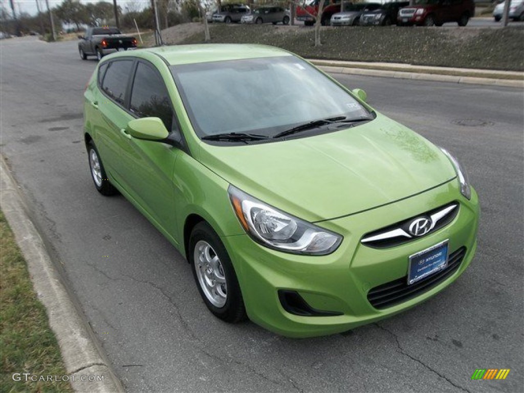 2013 Accent GS 5 Door - Electrolyte Green / Gray photo #2