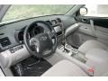 2013 Blizzard White Pearl Toyota Highlander V6 4WD  photo #5