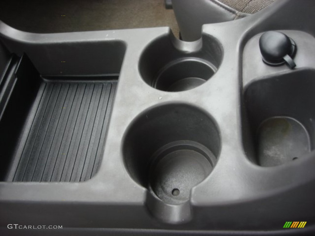 2004 Explorer XLS - Mineral Grey Metallic / Graphite photo #21