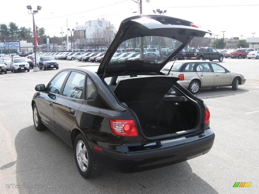 2004 Elantra GT Hatchback - Black Obsidian / Gray photo #8