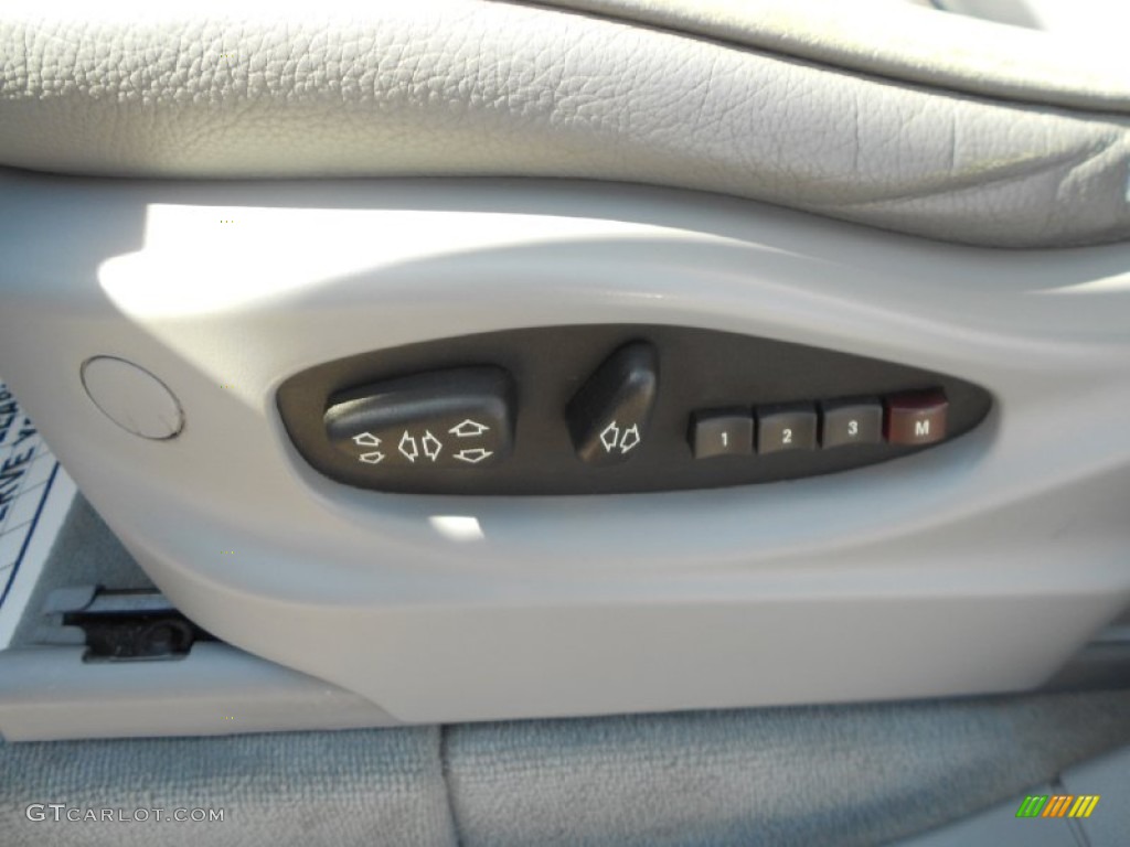 2003 BMW X5 3.0i Controls Photo #78202272