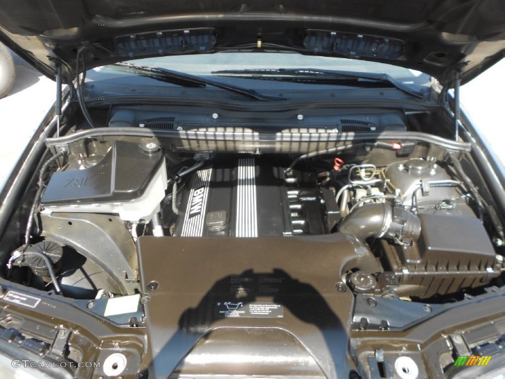 2003 BMW X5 3.0i Engine Photos