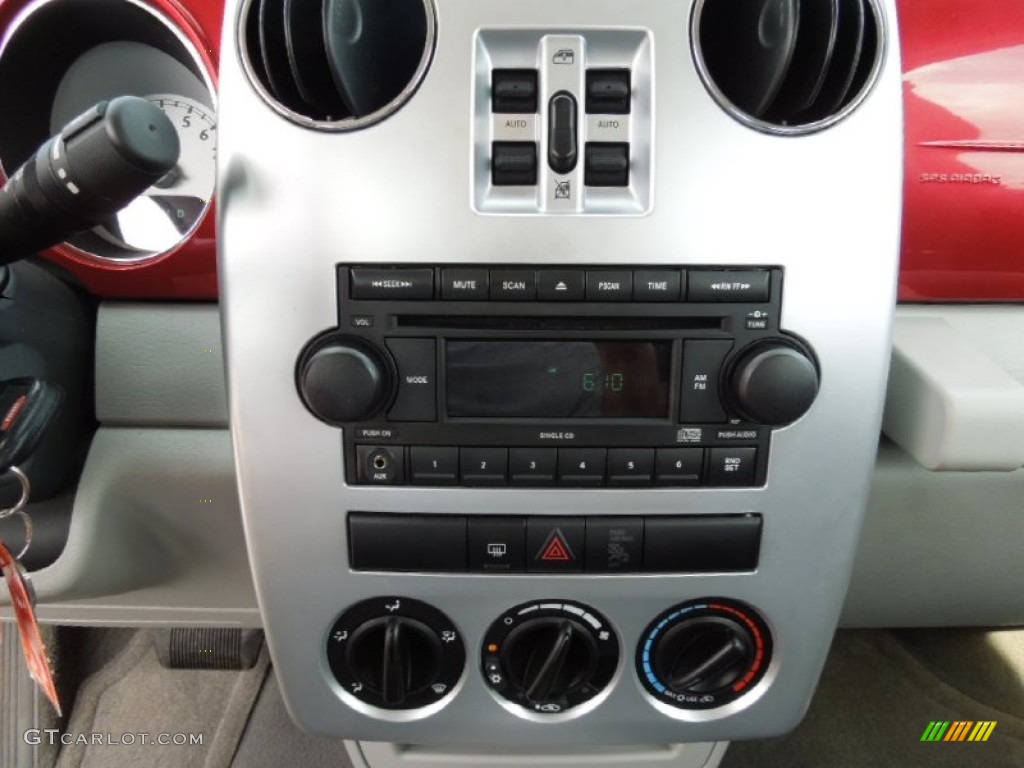 2009 Chrysler PT Cruiser LX Controls Photo #78202491