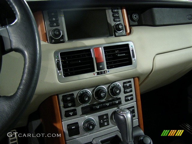 2006 Land Rover Range Rover Supercharged 2006 Range Rover Front console with Cherry Wood Photo #78204