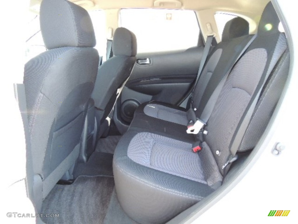 2011 Rogue SV - Silver Ice Metallic / Black photo #7