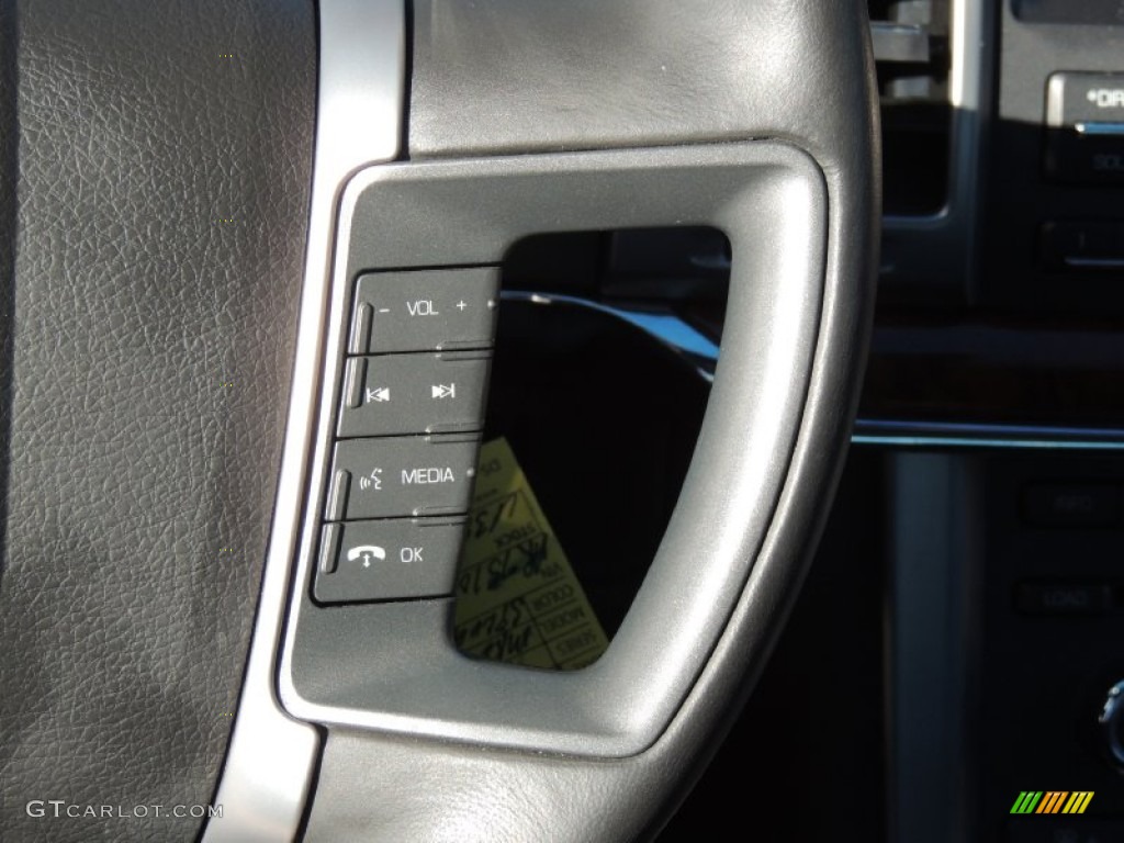 2010 Lincoln MKZ AWD Controls Photo #78207279