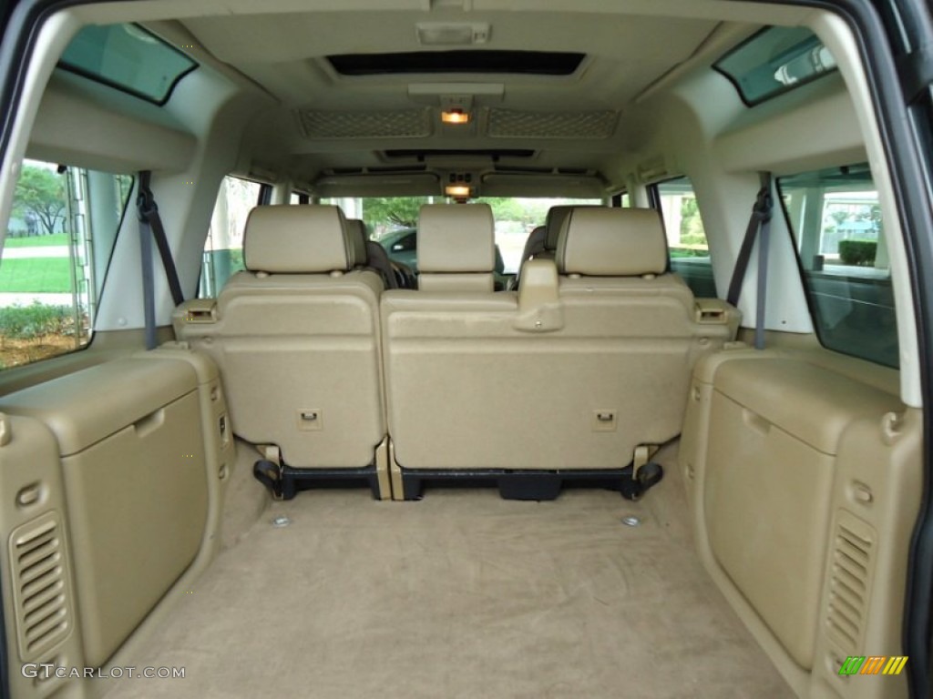 2001 Land Rover Discovery II SE Trunk Photo #78207678