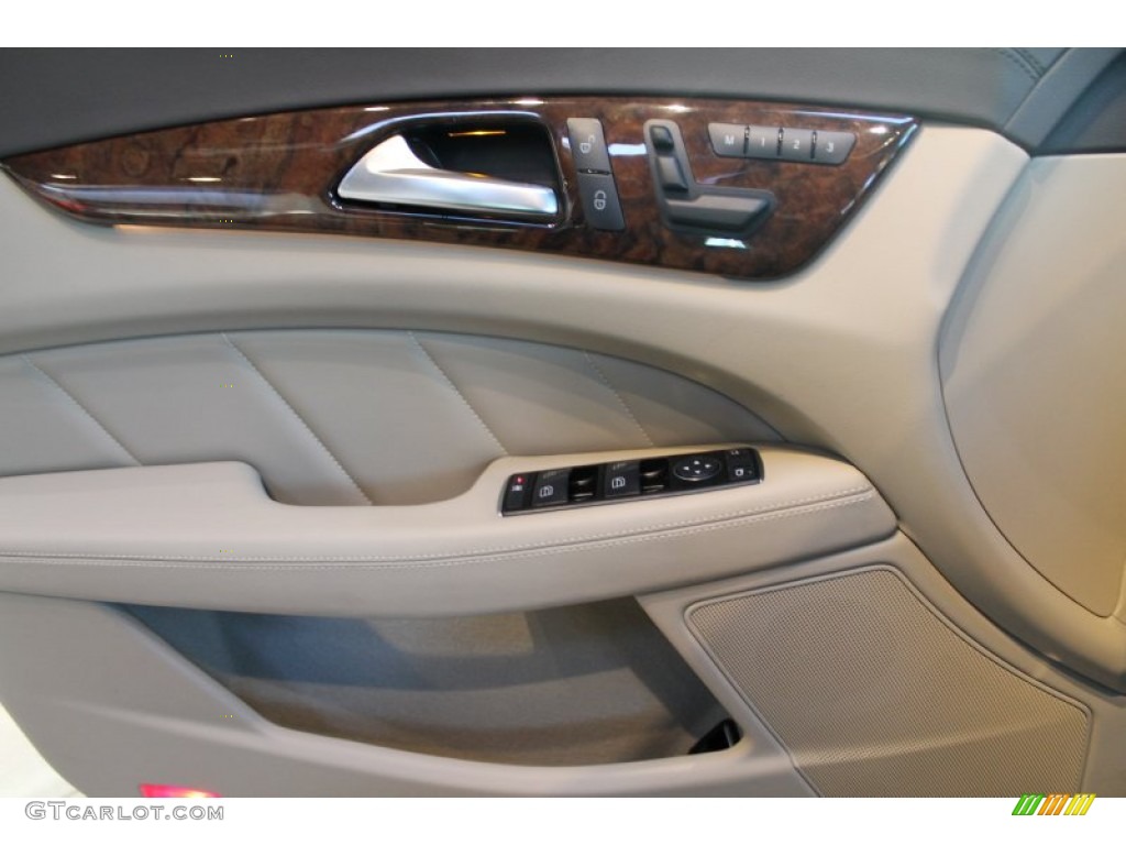 2012 Mercedes-Benz CLS 550 4Matic Coupe Controls Photo #78207867