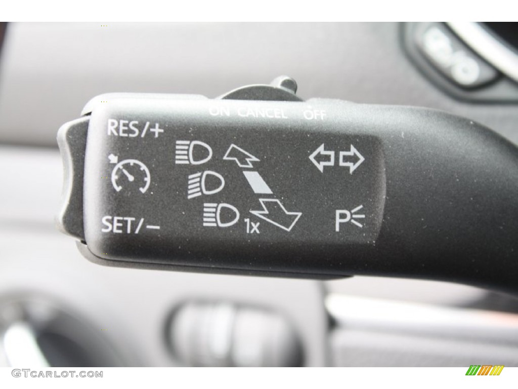 2013 Volkswagen GTI 2 Door Controls Photo #78209214