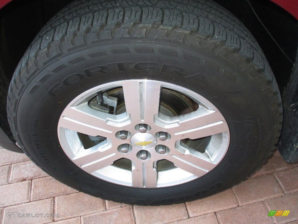 2011 Chevrolet Traverse LT Wheel Photos