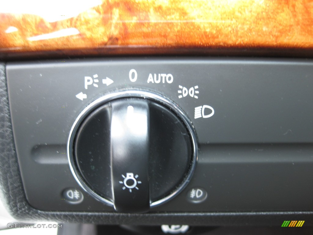2006 Mercedes-Benz E 350 Sedan Controls Photos