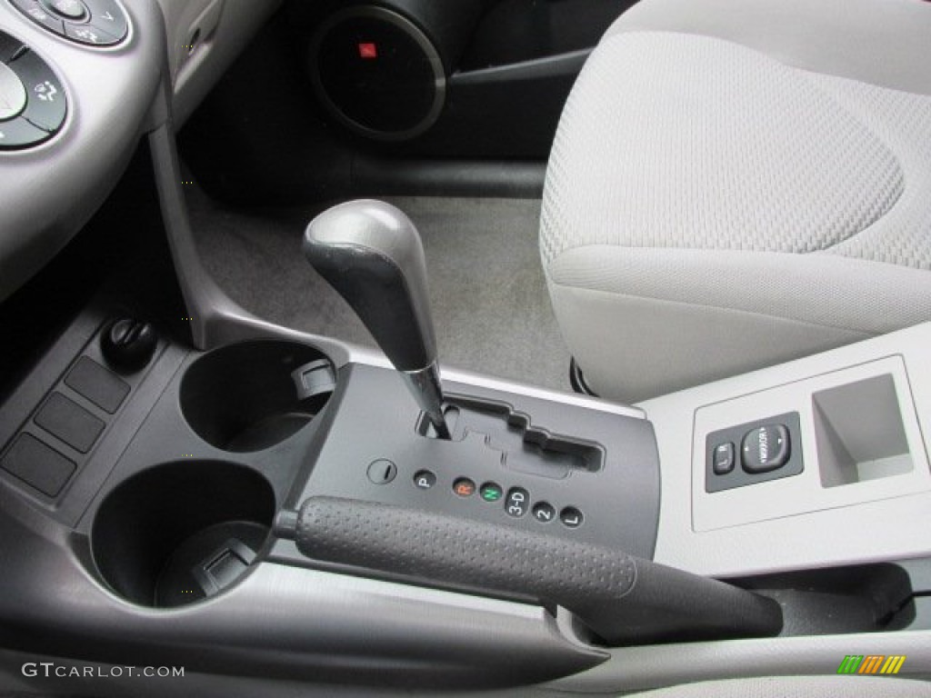 2006 Toyota RAV4 Limited 4WD Transmission Photos