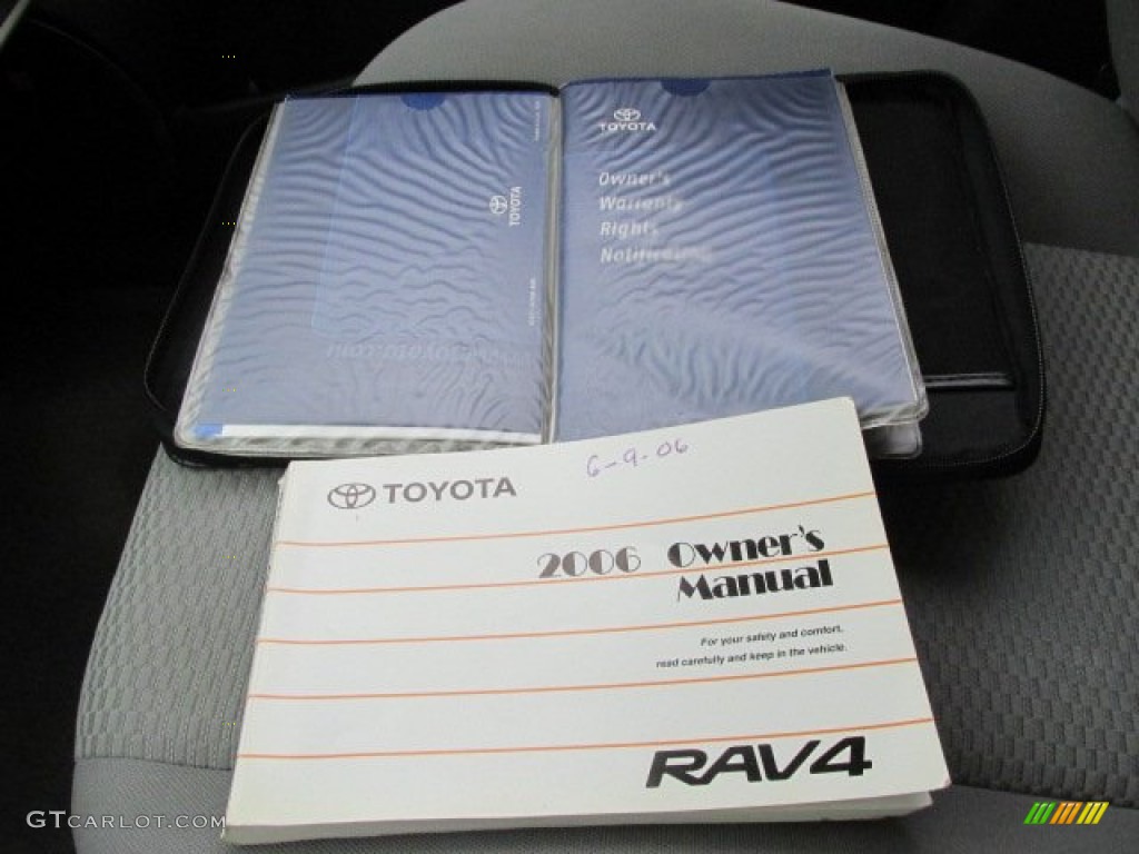 2006 Toyota RAV4 Limited 4WD Books/Manuals Photo #78215499