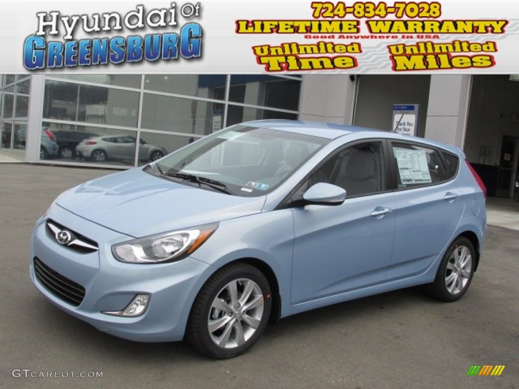 2013 Accent SE 5 Door - Clearwater Blue / Gray photo #1