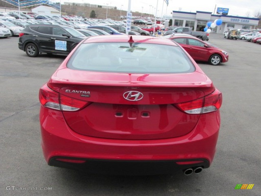 2013 Elantra Coupe SE - Volcanic Red / Gray photo #4