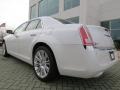 Bright White - 300 C Hemi Photo No. 3