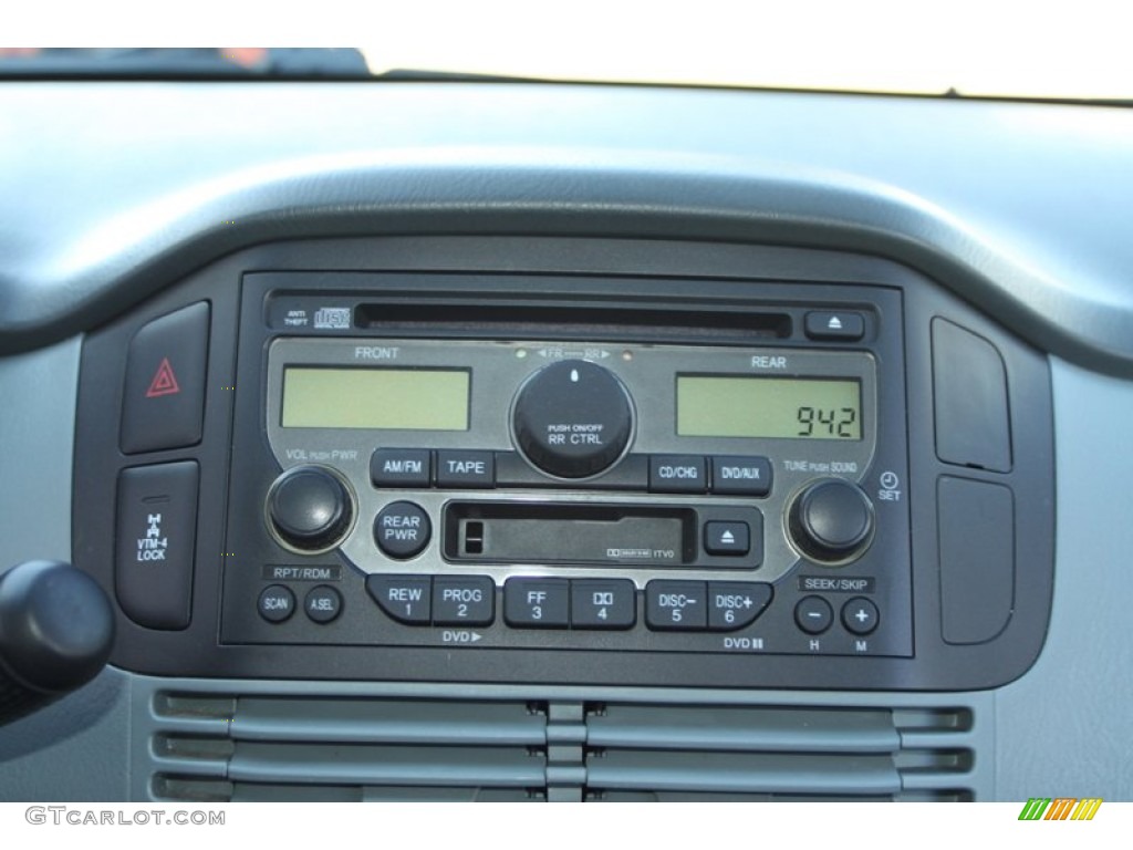 2004 Honda Pilot EX-L 4WD Audio System Photo #78217865