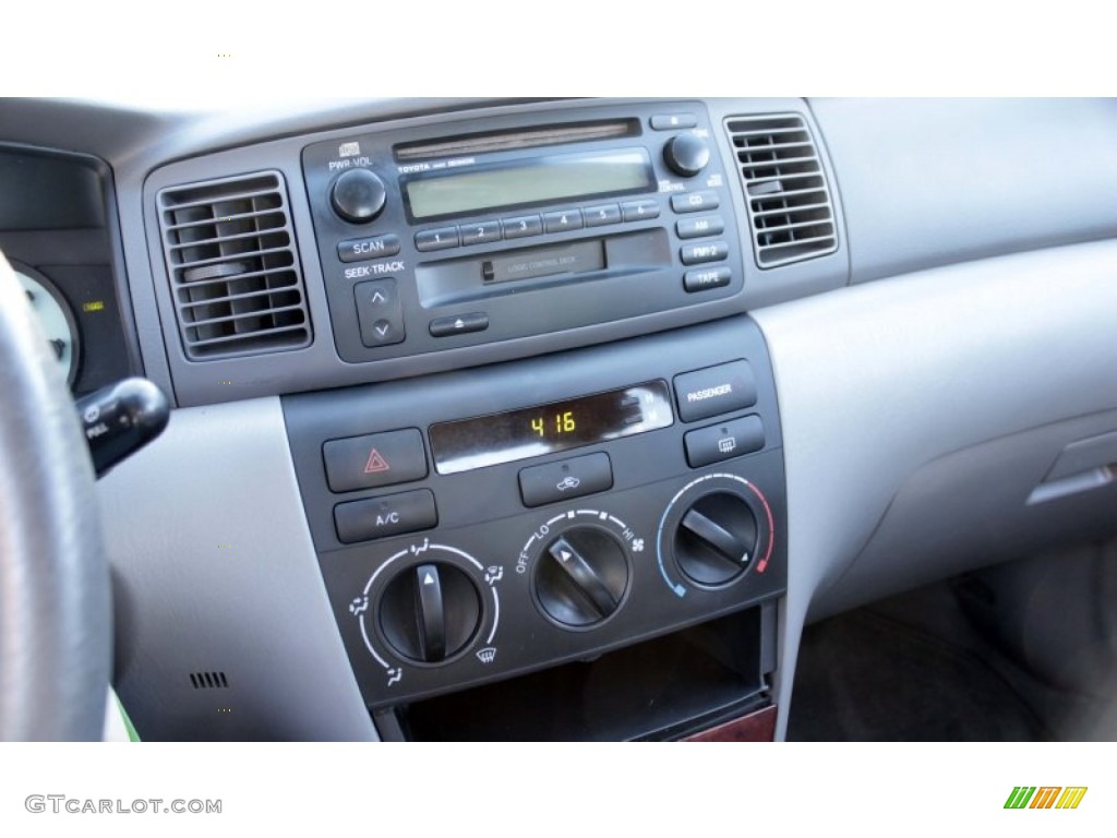 2003 Toyota Corolla LE Controls Photo #78218014