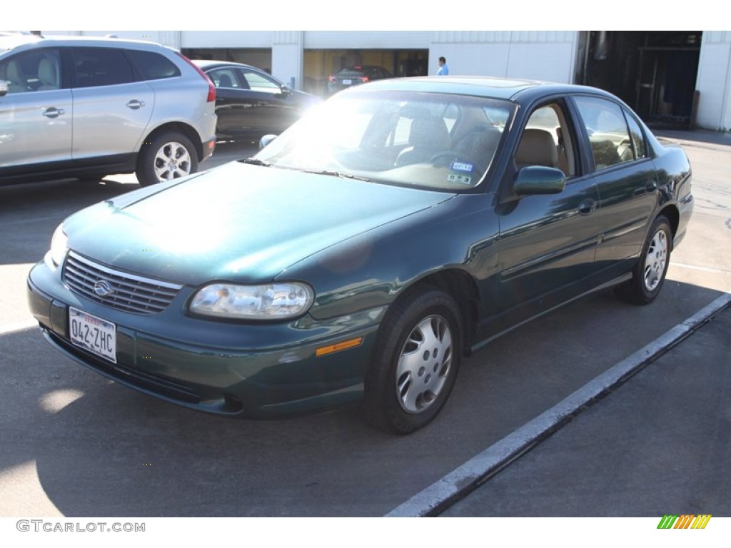 1998 Malibu Sedan - Dark Jade Green Metallic / Medium Oak photo #3