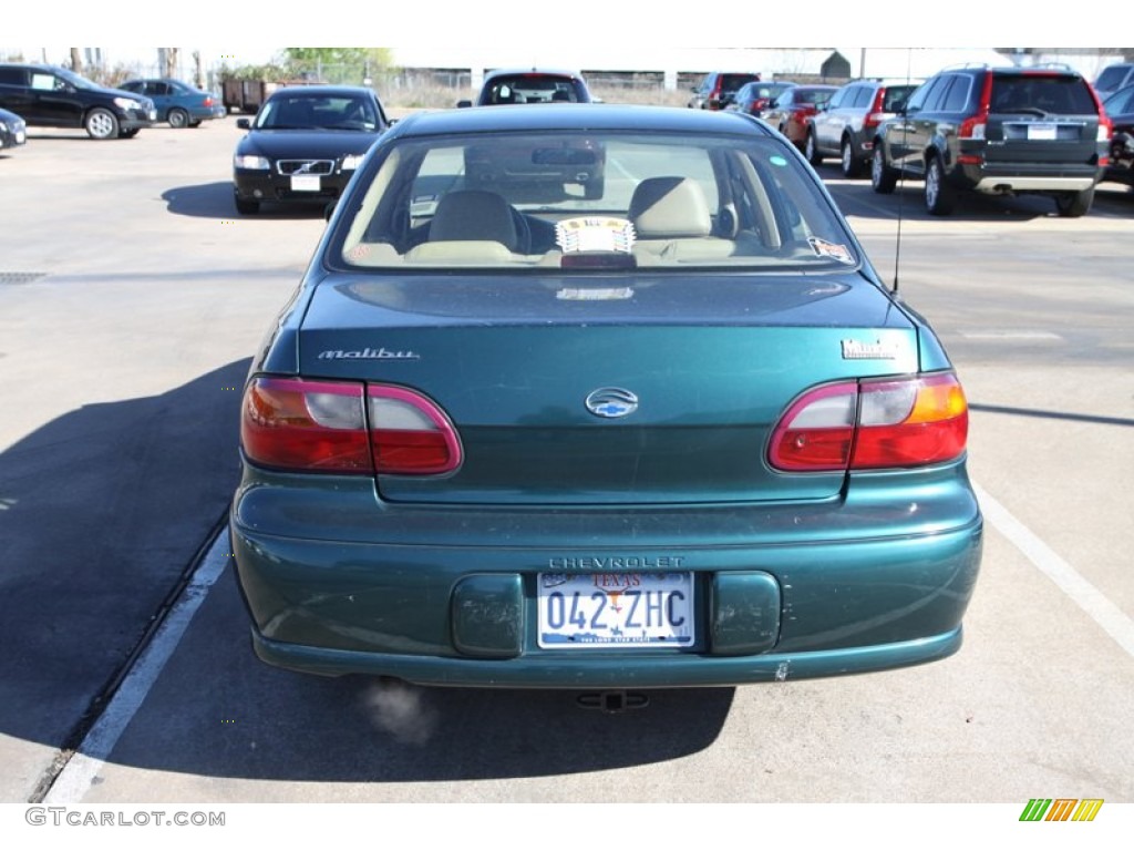 1998 Malibu Sedan - Dark Jade Green Metallic / Medium Oak photo #7