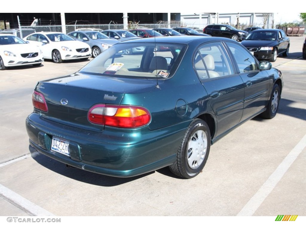 1998 Malibu Sedan - Dark Jade Green Metallic / Medium Oak photo #8