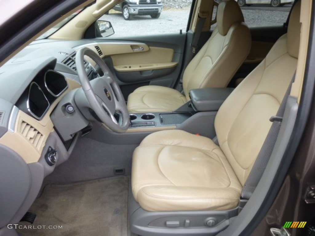 2009 Chevrolet Traverse LT AWD Front Seat Photos