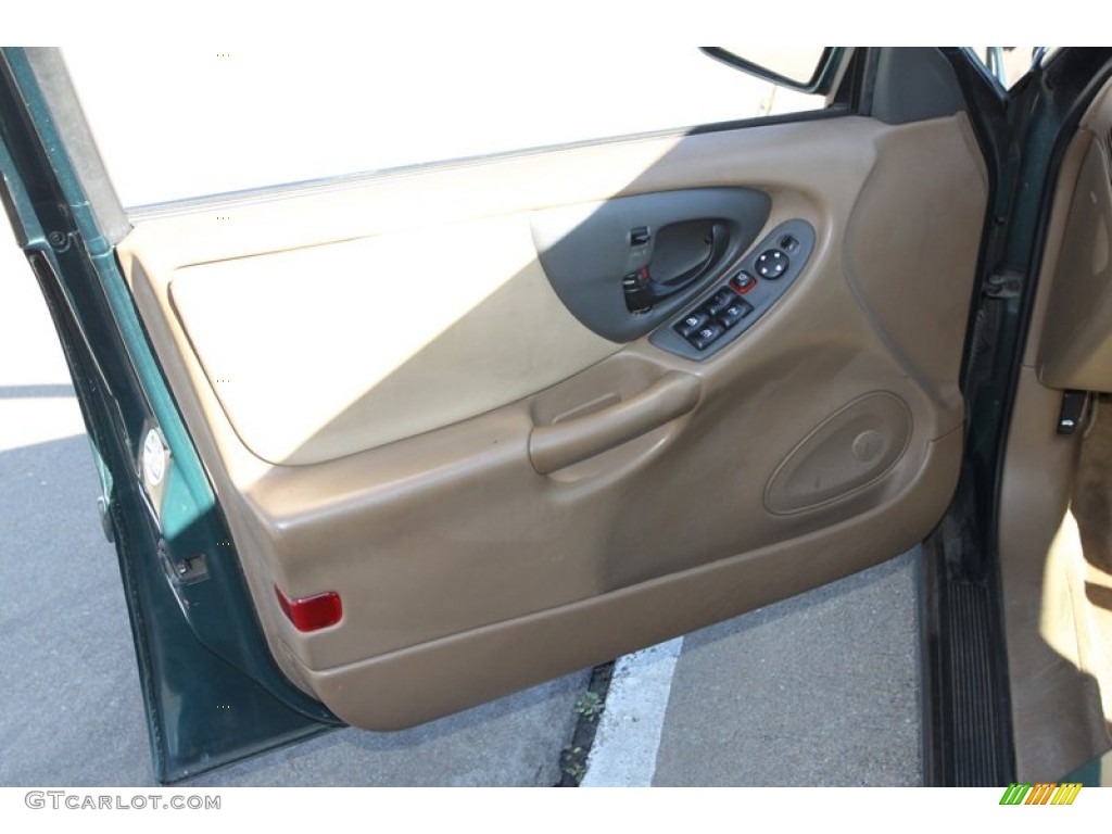 1998 Malibu Sedan - Dark Jade Green Metallic / Medium Oak photo #10