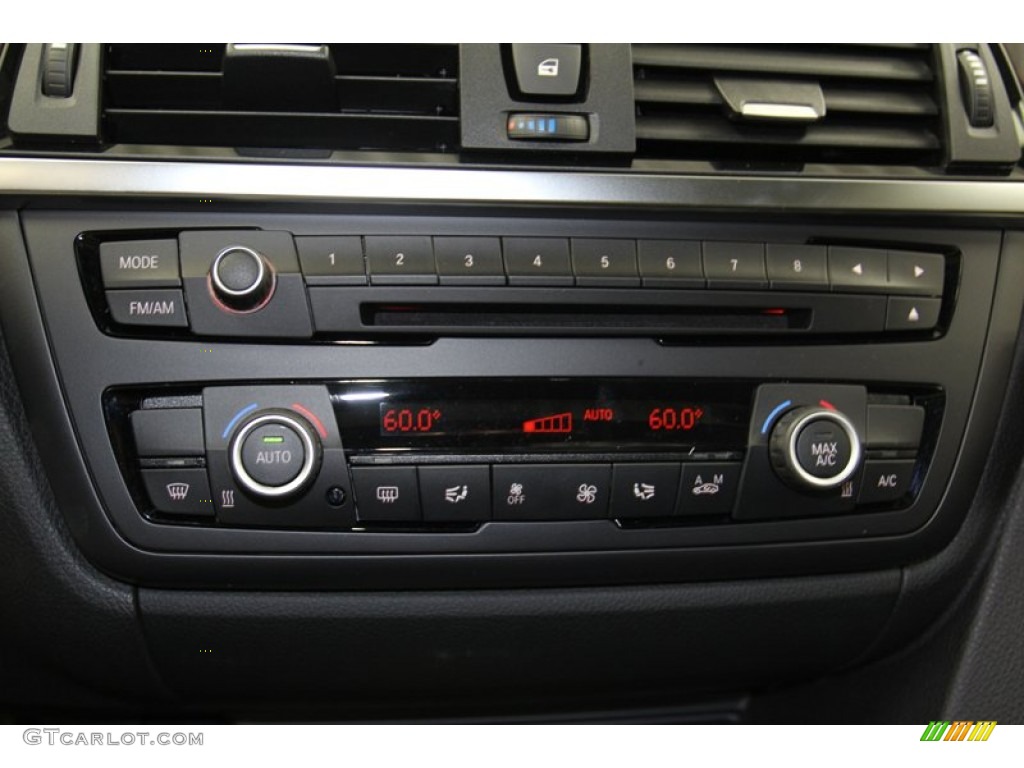 2013 3 Series 328i Sedan - Glacier Silver Metallic / Black photo #17