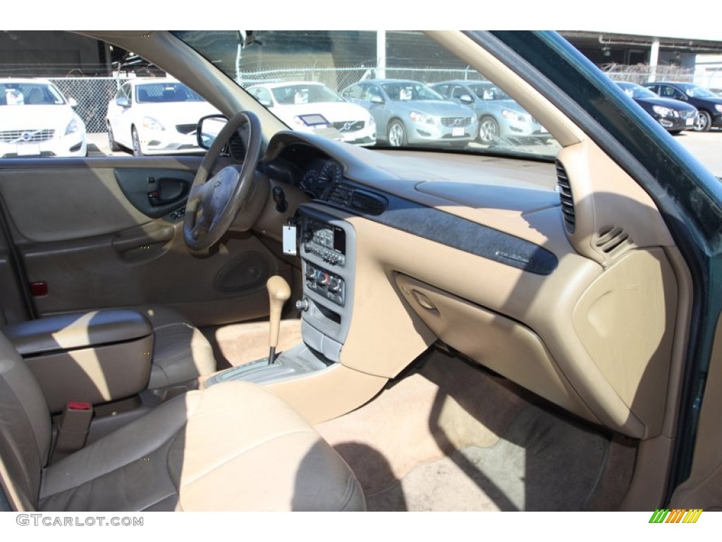 1998 Malibu Sedan - Dark Jade Green Metallic / Medium Oak photo #25