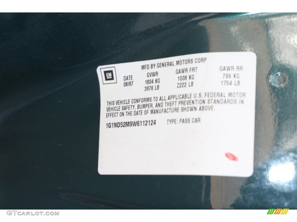 1998 Malibu Sedan - Dark Jade Green Metallic / Medium Oak photo #28