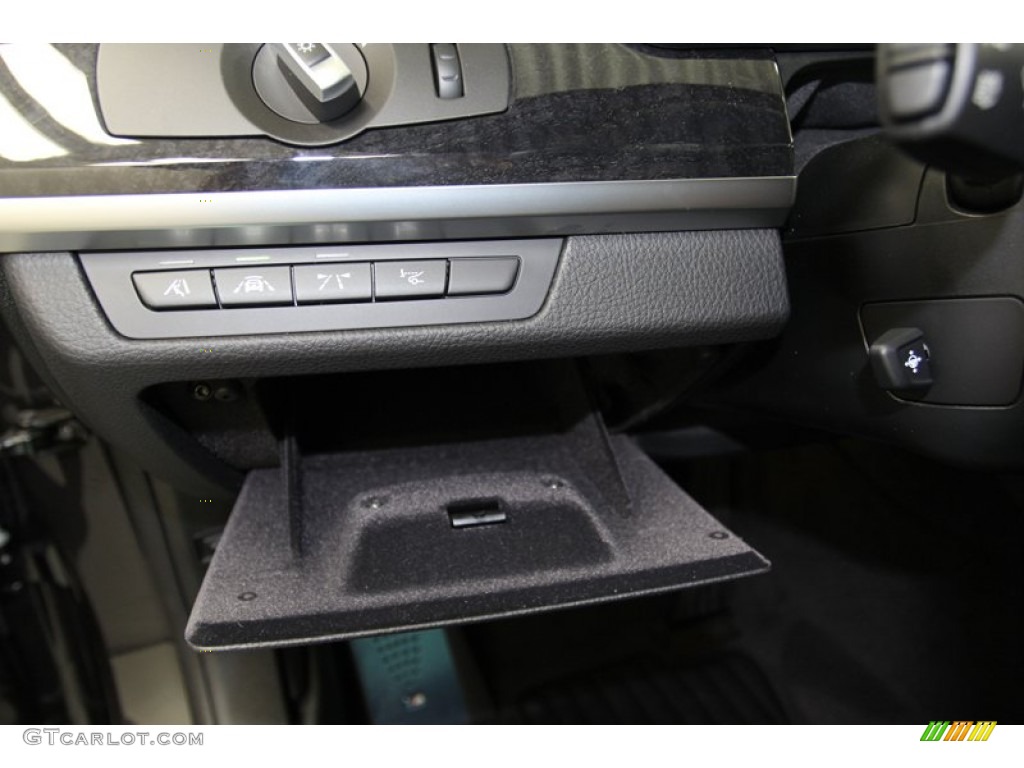 2013 BMW 7 Series 750Li Sedan Controls Photo #78223169