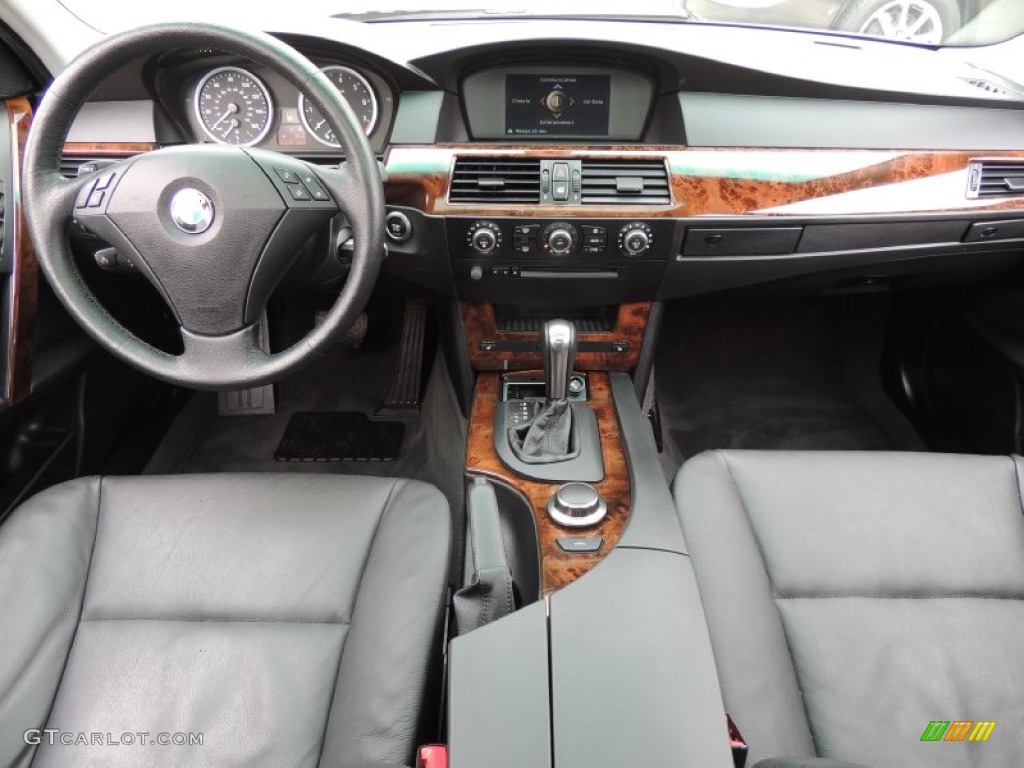2007 BMW 5 Series 525xi Sedan Dashboard Photos