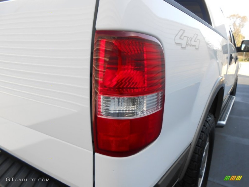 2005 F150 Lariat SuperCrew 4x4 - Oxford White / Tan photo #18