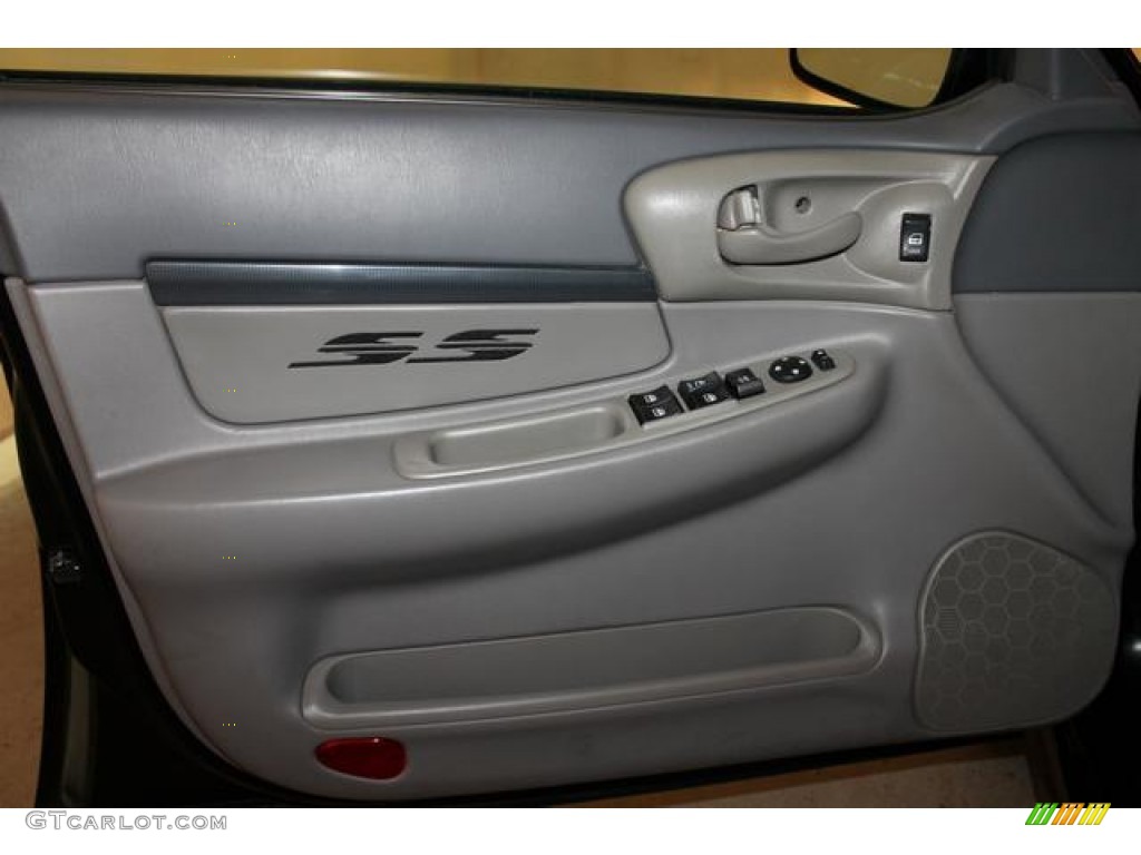 2004 Chevrolet Impala SS Supercharged Medium Gray Door Panel Photo #78226912
