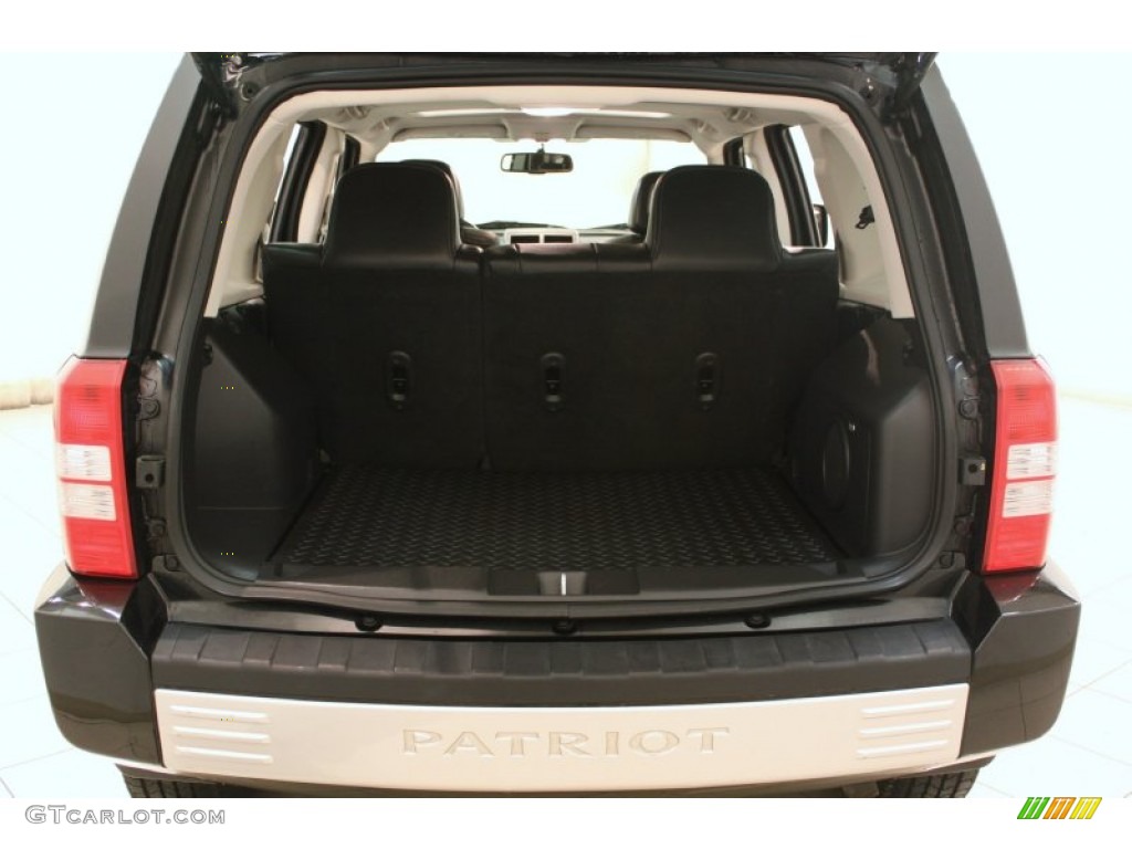 2008 Jeep Patriot Limited 4x4 Trunk Photo #78228739