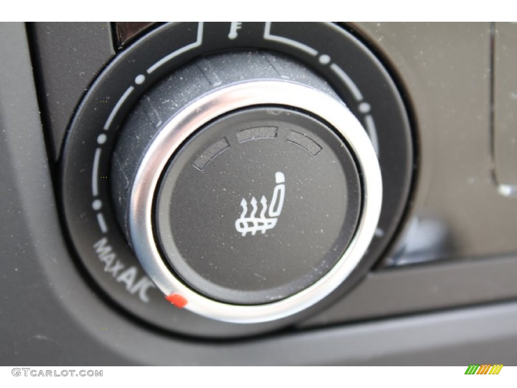 2013 Volkswagen Jetta TDI SportWagen Controls Photo #78230629