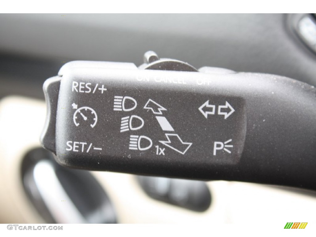2013 Volkswagen Jetta TDI SportWagen Controls Photos