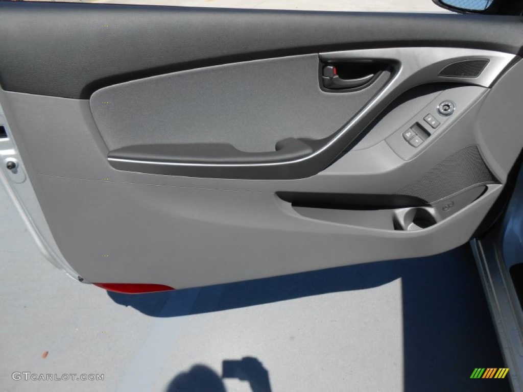 2013 Elantra Coupe GS - Shimmering Air Silver / Gray photo #18