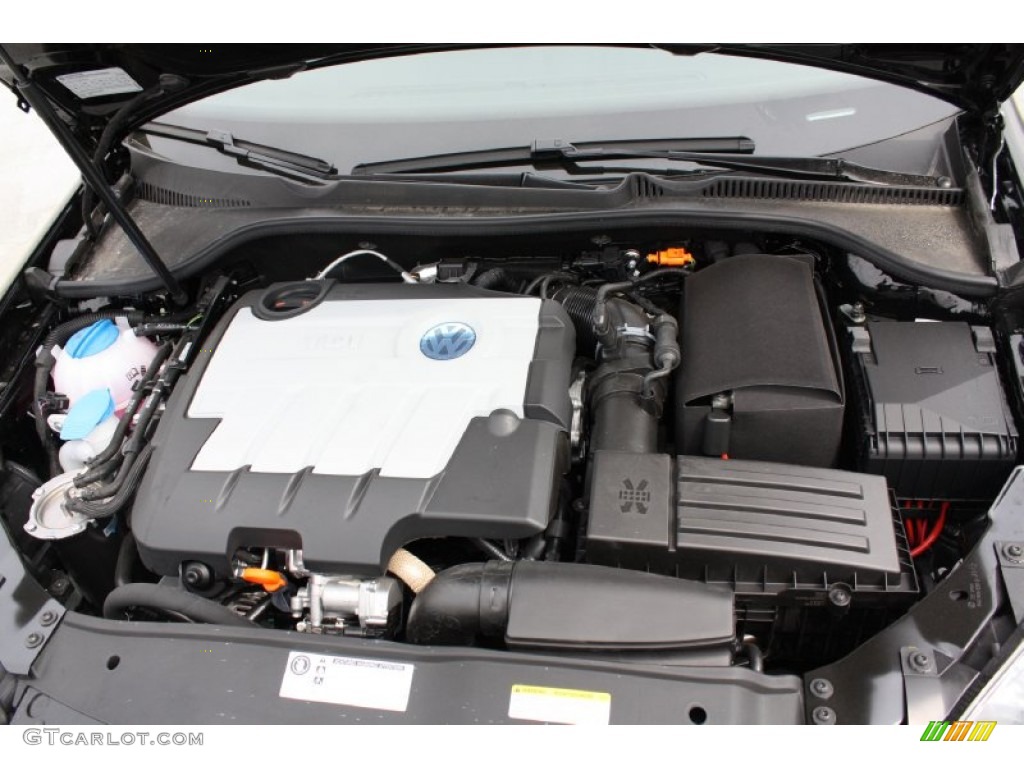 2013 Volkswagen Jetta TDI SportWagen Engine Photos