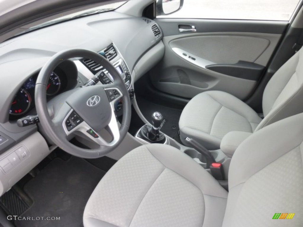 2012 Hyundai Accent SE 5 Door Interior Color Photos
