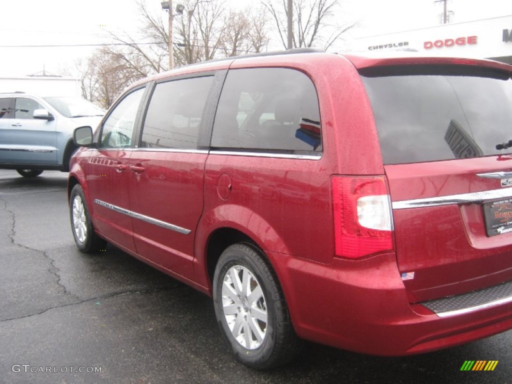 2013 Town & Country Touring - Deep Cherry Red Crystal Pearl / Dark Frost Beige/Medium Frost Beige photo #4