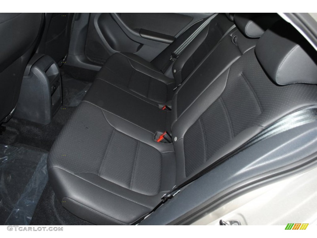 2013 Volkswagen Jetta SE Sedan Rear Seat Photo #78232057