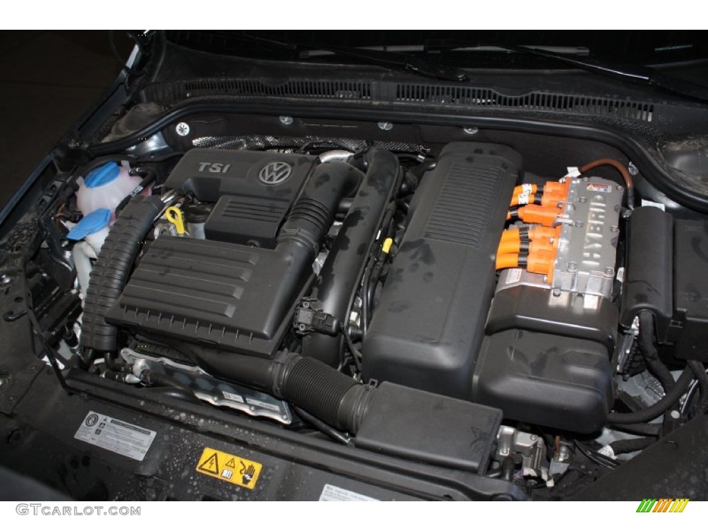 2013 Volkswagen Jetta Hybrid SE Engine Photos