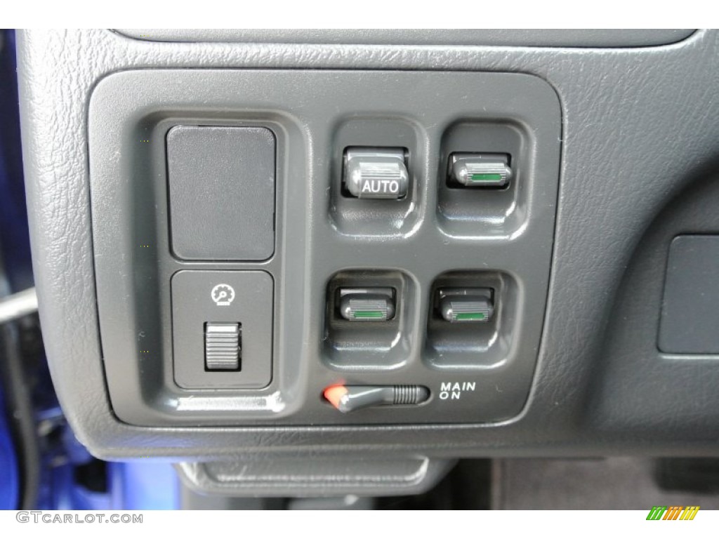 2001 Honda CR-V LX Controls Photo #78234054