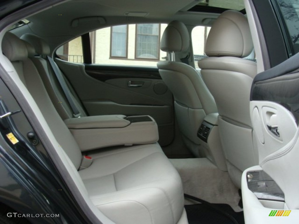 2010 Lexus LS 460 Rear Seat Photo #78235606