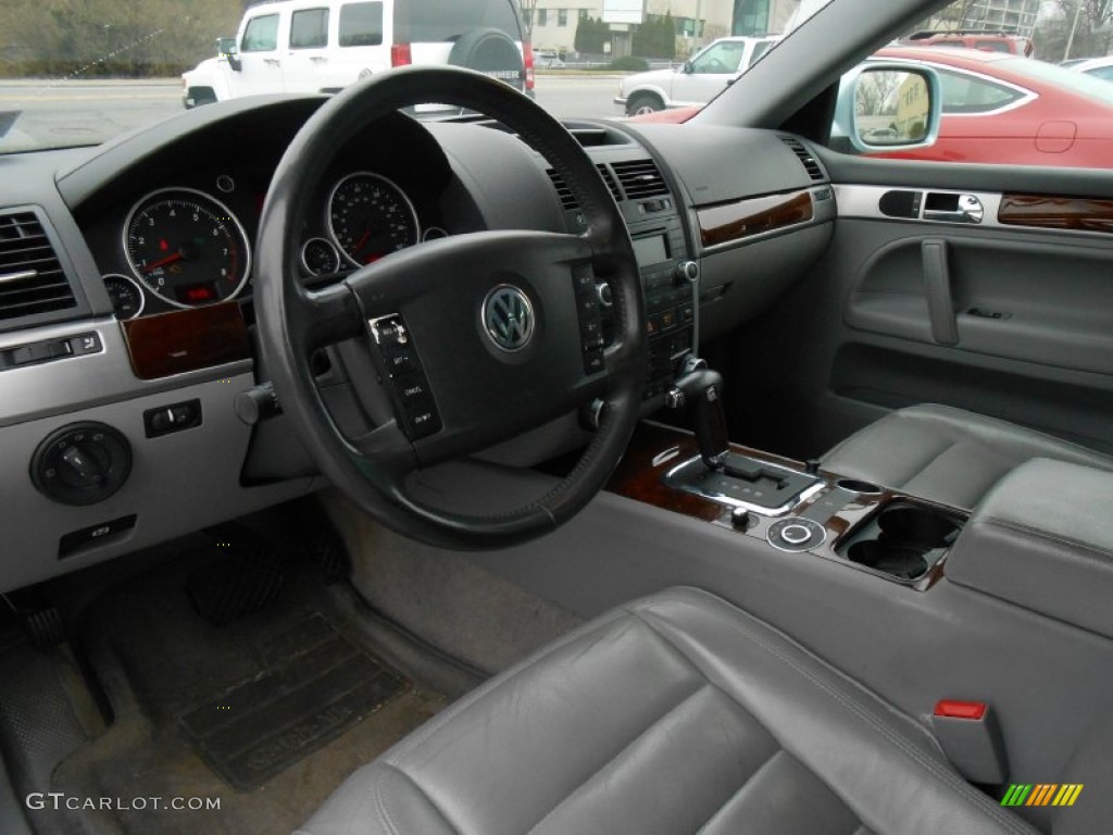 Kristal Gray Interior 2004 Volkswagen Touareg V6 Photo #78237589